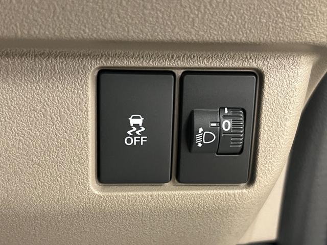 Ｎ－ＢＯＸジョイ ターボ／届出済未使用車／純正８インチナビ／　ホンダセンシング／ブルートゥース／フルセグ／シートヒーター／ハーフレザーシート／バックカメラ／両側ＰＳＤ／パドルシフト／コーナーセンサー／ＬＥＤライト／オートハイビーム（13枚目）