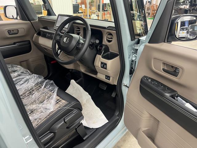 Ｎ－ＢＯＸジョイ ターボ／届出済未使用車／純正８インチナビ／　ホンダセンシング／ブルートゥース／フルセグ／シートヒーター／ハーフレザーシート／バックカメラ／両側ＰＳＤ／パドルシフト／コーナーセンサー／ＬＥＤライト／オートハイビーム（25枚目）