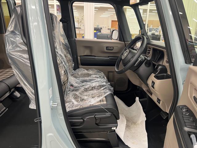 Ｎ－ＢＯＸジョイ ターボ／届出済未使用車／純正８インチナビ／　ホンダセンシング／ブルートゥース／フルセグ／シートヒーター／ハーフレザーシート／バックカメラ／両側ＰＳＤ／パドルシフト／コーナーセンサー／ＬＥＤライト／オートハイビーム（26枚目）