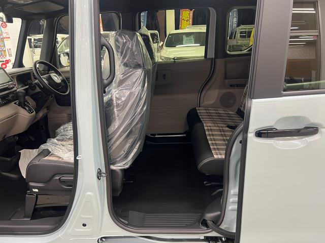 Ｎ－ＢＯＸジョイ ターボ／届出済未使用車／純正８インチナビ／　ホンダセンシング／ブルートゥース／フルセグ／シートヒーター／ハーフレザーシート／バックカメラ／両側ＰＳＤ／パドルシフト／コーナーセンサー／ＬＥＤライト／オートハイビーム（35枚目）