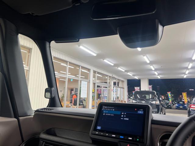 Ｎ－ＢＯＸジョイ ターボ／届出済未使用車／純正８インチナビ／　ホンダセンシング／ブルートゥース／フルセグ／シートヒーター／ハーフレザーシート／バックカメラ／両側ＰＳＤ／パドルシフト／コーナーセンサー／ＬＥＤライト／オートハイビーム（51枚目）