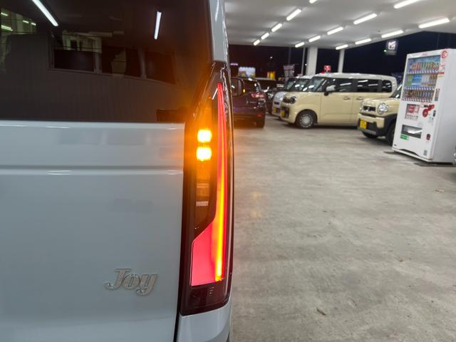 Ｎ－ＢＯＸジョイ ターボ／届出済未使用車／純正８インチナビ／　ホンダセンシング／ブルートゥース／フルセグ／シートヒーター／ハーフレザーシート／バックカメラ／両側ＰＳＤ／パドルシフト／コーナーセンサー／ＬＥＤライト／オートハイビーム（55枚目）