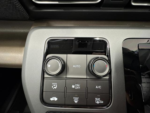 フリード ｅ：ＨＥＶエアー　ＥＸ／４ＷＤ／登録済み未使用車／　寒冷地仕様／純正Ｇａｔｈｅｒｓ１１．４型／全方位カメラ／ＢＳＭ／ＥＴＣ２．０／ブルートゥース／フルセグ／ＤＶＤ／シートヒーター／コーナーセンサー／ブレーキホールド／ワイパー熱線＆ドアミラーヒーター（14枚目）