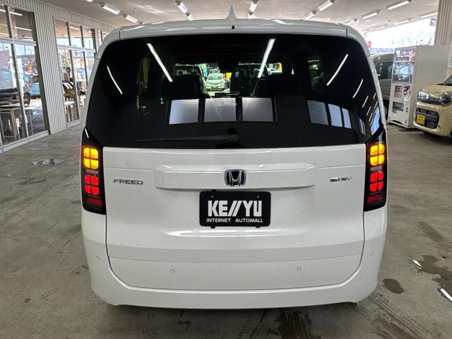 フリード ｅ：ＨＥＶエアー　ＥＸ／４ＷＤ／登録済み未使用車／　寒冷地仕様／純正Ｇａｔｈｅｒｓ１１．４型／全方位カメラ／ＢＳＭ／ＥＴＣ２．０／ブルートゥース／フルセグ／ＤＶＤ／シートヒーター／コーナーセンサー／ブレーキホールド／ワイパー熱線＆ドアミラーヒーター（20枚目）