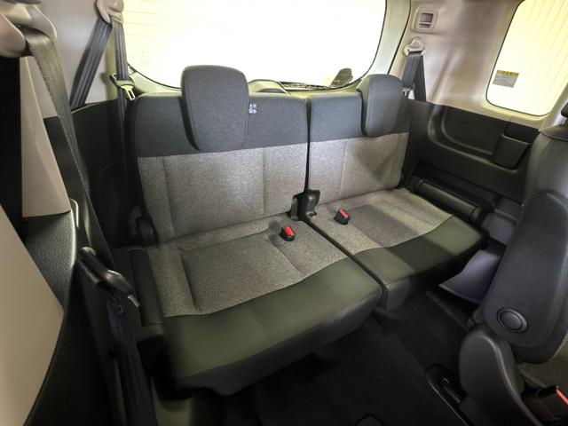 フリード ｅ：ＨＥＶエアー　ＥＸ／４ＷＤ／登録済み未使用車／　寒冷地仕様／純正Ｇａｔｈｅｒｓ１１．４型／全方位カメラ／ＢＳＭ／ＥＴＣ２．０／ブルートゥース／フルセグ／ＤＶＤ／シートヒーター／コーナーセンサー／ブレーキホールド／ワイパー熱線＆ドアミラーヒーター（29枚目）