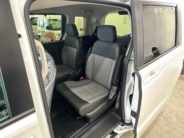 フリード ｅ：ＨＥＶエアー　ＥＸ／４ＷＤ／登録済み未使用車／　寒冷地仕様／純正Ｇａｔｈｅｒｓ１１．４型／全方位カメラ／ＢＳＭ／ＥＴＣ２．０／ブルートゥース／フルセグ／ＤＶＤ／シートヒーター／コーナーセンサー／ブレーキホールド／ワイパー熱線＆ドアミラーヒーター（33枚目）