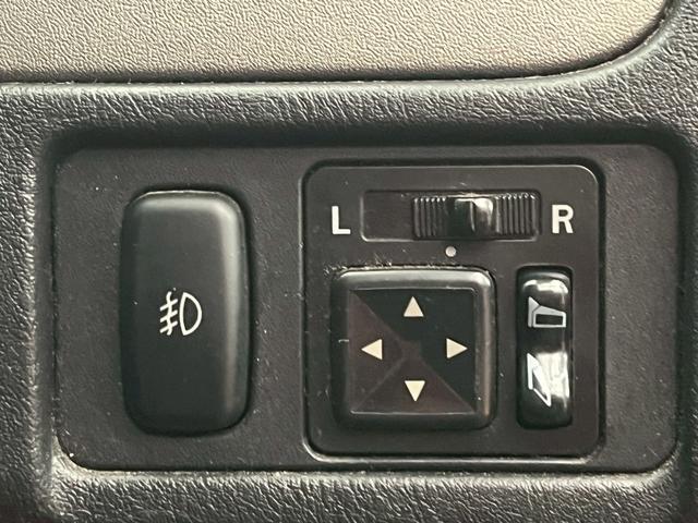 パジェロミニ リミテッドエディションＶＲ　４ＷＤ　キーレス　ターボタイマー　電動ミラー　フォグランプ　純正アルミ（17枚目）