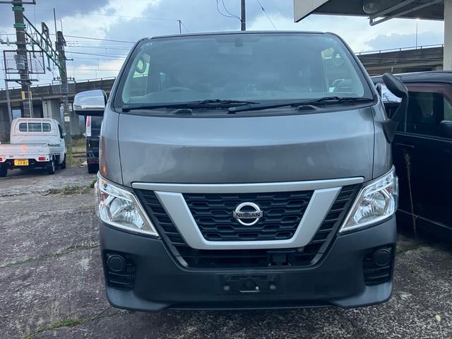 ＮＶ３５０キャラバンバン 　４ＷＤ　エアコン　メモリーナビ　バックカメラ　テレビ（2枚目）