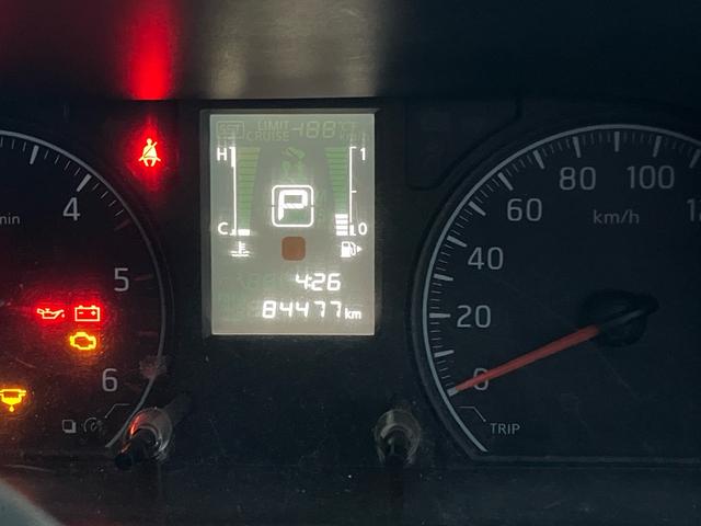 ＮＶ３５０キャラバンバン 　４ＷＤ　エアコン　メモリーナビ　バックカメラ　テレビ（13枚目）