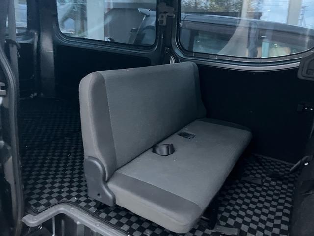 ＮＶ３５０キャラバンバン 　４ＷＤ　エアコン　メモリーナビ　バックカメラ　テレビ（20枚目）