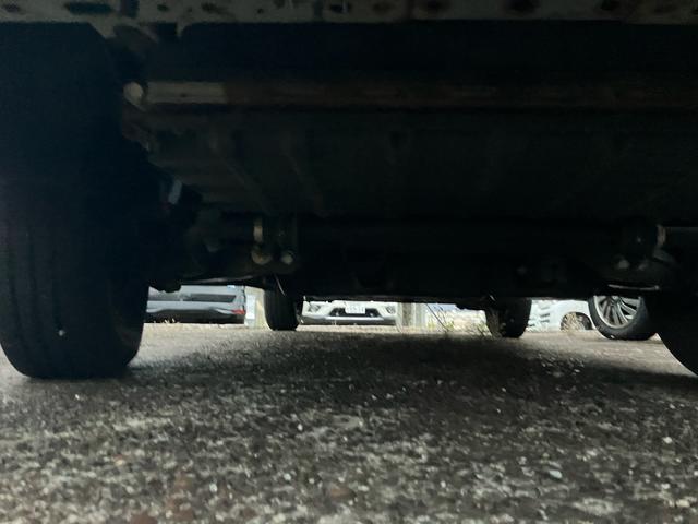 ＮＶ３５０キャラバンバン 　４ＷＤ　エアコン　メモリーナビ　バックカメラ　テレビ（31枚目）