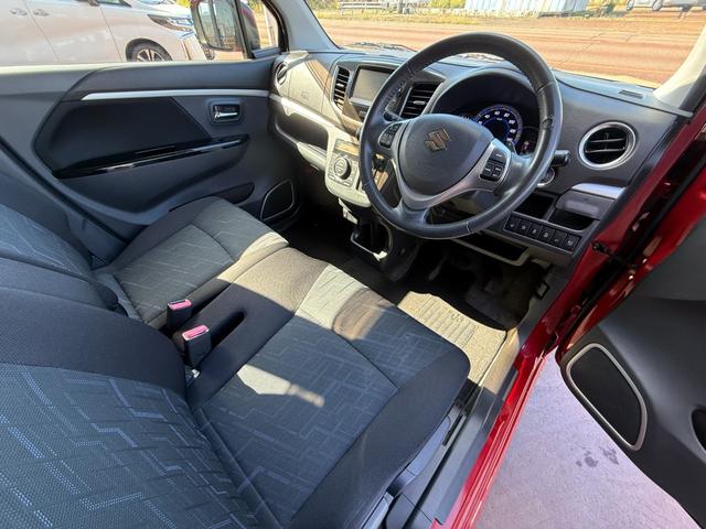 ワゴンＲスティングレー Ｔ　４ＷＤ　ターボ　ナビ　ＴＶ　バックカメラ　ＨＩＤヘッドランプ　パドルシフト　スマートキー　プッシュスタート　クルーズコントロール　衝突被害軽減システム　シートヒーター　アイドリングストップ　車検整備付（18枚目）