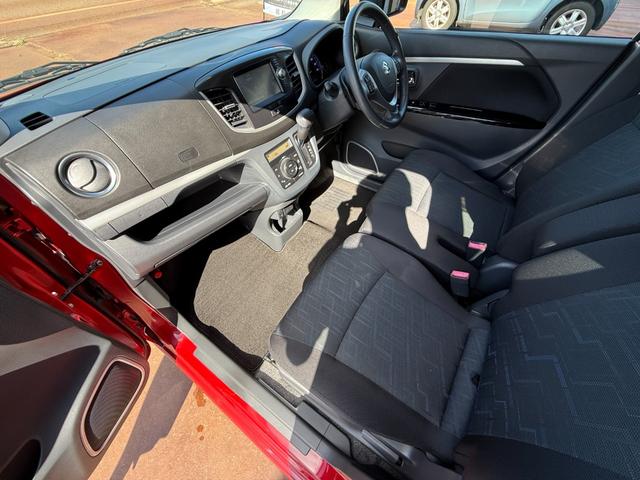 ワゴンＲスティングレー Ｔ　４ＷＤ　ターボ　ナビ　ＴＶ　バックカメラ　ＨＩＤヘッドランプ　パドルシフト　スマートキー　プッシュスタート　クルーズコントロール　衝突被害軽減システム　シートヒーター　アイドリングストップ　車検整備付（21枚目）