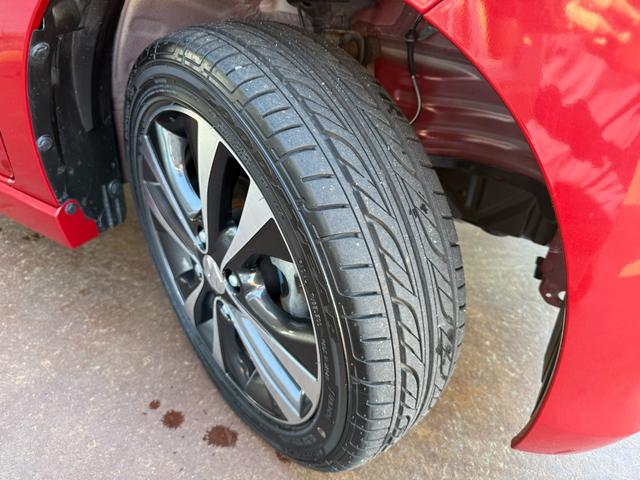 ワゴンＲスティングレー Ｔ　４ＷＤ　ターボ　ナビ　ＴＶ　バックカメラ　ＨＩＤヘッドランプ　パドルシフト　スマートキー　プッシュスタート　クルーズコントロール　衝突被害軽減システム　シートヒーター　アイドリングストップ　車検整備付（40枚目）