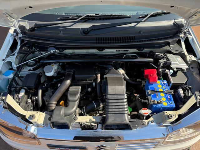 アルトワークス ベースグレード　４ＷＤ　５速ＭＴ　ターボ　ワンオーナー　ユーザ買取車　ＲＥＣＡＲＯシート　ミュージックプレイヤー接続　ＨＩＤオートヘッドランプ　スマートキー　プッシュスタート　ステアリングリモコン　イモビライザー（45枚目）