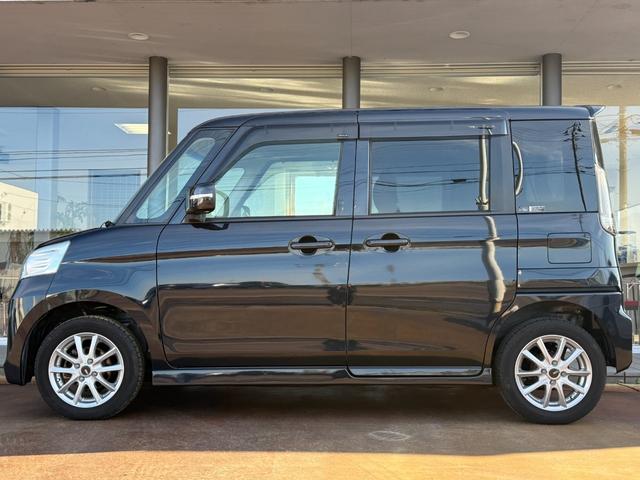 スペーシアカスタム ＸＳ　４ＷＤ　両側パワースライドドア　ＨＩＤヘッドランプ　オートライト　スマートキー　プッシュスタート　イモビライザー　アイドリングストップ　フォグランプ　シートヒーター　ヒーテッドドアミラー（5枚目）