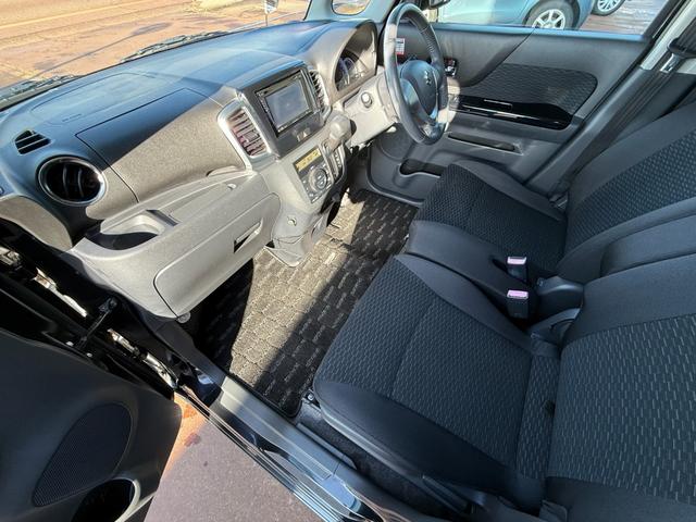 スペーシアカスタム ＸＳ　４ＷＤ　両側パワースライドドア　ＨＩＤヘッドランプ　オートライト　スマートキー　プッシュスタート　イモビライザー　アイドリングストップ　フォグランプ　シートヒーター　ヒーテッドドアミラー（23枚目）