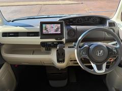 ��Ź�μ��Ҥϳ������������Ϥ�����󡢥��󥸥�롼��ζ����ޤǥ��쥤�����ݤ����塢Ÿ�����䤷�Ƥ���ޤ������Ҿ��֤��ɤ���ľ�ܤ���ǧ�����������������⤭�ä���»ܤ������ޤ��� 2