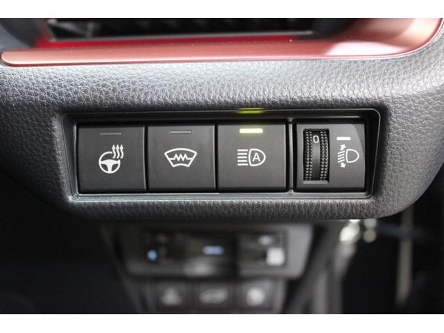 プリウス Z 4WD ナビ&TV 衝突被害軽減システム ETC バックカメラ スマートキー ミュージックプレイヤー接続可 横滑り防止機能 LEDヘッドランプ ワンオーナー キーレス 盗難防止装置 電動シート 寒冷地(26枚目)