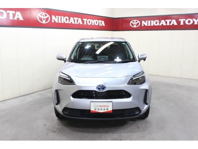 ヤリスクロス ハイブリッドZ 4WD 衝突被害軽減システム バックカメラ スマートキー ミュージックプレイヤー接続可 横滑り防止機能 LEDヘッドランプ ワンオーナー キーレス 盗難防止装置 電動シート 乗車定員5人 寒冷地(4枚目)