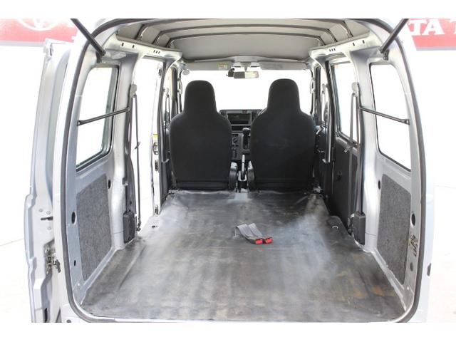 ハイゼットカーゴ スペシャルクリーン　４ＷＤ　アイドリングストップ　乗車定員４人　ＡＢＳ　エアバッグ　オートマ（14枚目）