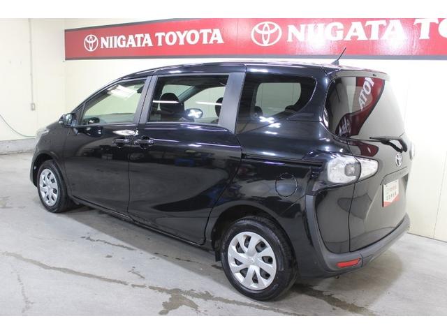 シエンタ G 4WD ナビ&TV 両側電動スライド 衝突被害軽減システム バックカメラ スマートキー 横滑り防止機能 キーレス 盗難防止装置 乗車定員6人 3列シート 寒冷地 ウオークスルー ABS エアバッグ(3枚目)