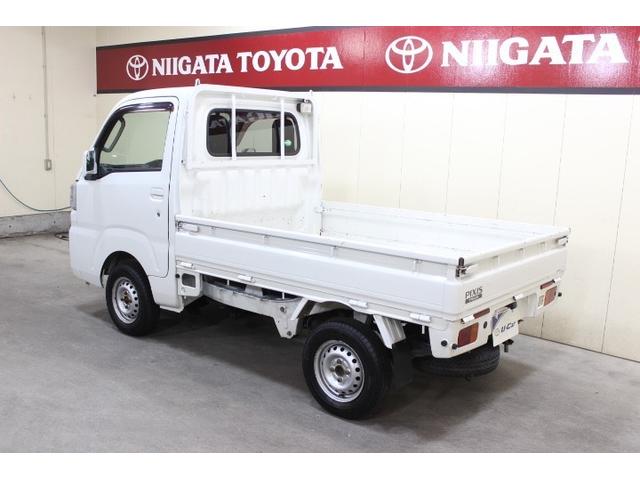 ピクシストラック エクストラ　４ＷＤ　ナビ＆ＴＶ　ＥＴＣ　キーレス　乗車定員２人　ＡＢＳ　エアバッグ　オートマ（3枚目）