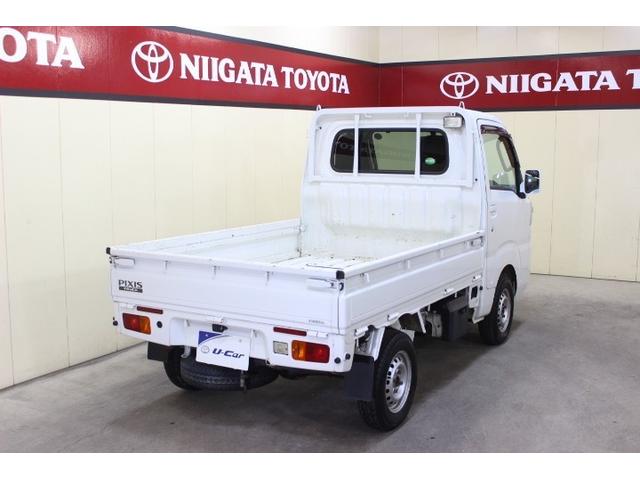 ピクシストラック エクストラ　４ＷＤ　ナビ＆ＴＶ　ＥＴＣ　キーレス　乗車定員２人　ＡＢＳ　エアバッグ　オートマ（8枚目）