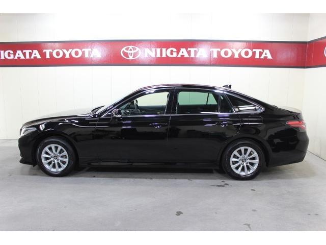 クラウンハイブリッドＳになります。