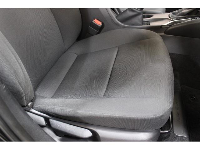 カローラツーリング Ｇ－Ｘ　プラス　衝突被害軽減システム　ＥＴＣ　バックカメラ　スマートキー　ミュージックプレイヤー接続可　横滑り防止機能　ＬＥＤヘッドランプ　キーレス　盗難防止装置　乗車定員５人　ＡＢＳ　エアバッグ　オートマ（9枚目）