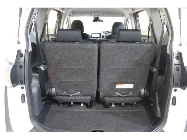 シエンタ G セーフティーエディションII 両側電動スライド 衝突被害軽減システム ETC バックカメラ スマートキー アイドリングストップ ミュージックプレイヤー接続可 横滑り防止機能 LEDヘッドランプ キーレス 盗難防止装置 DVD再生(13枚目)