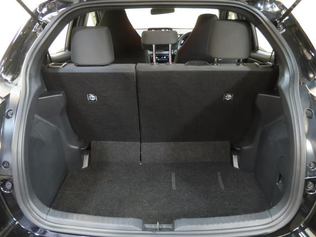 ヤリス Ｇ　衝突被害軽減システム　ＥＴＣ　バックカメラ　スマートキー　ミュージックプレイヤー接続可　横滑り防止機能　キーレス　盗難防止装置　乗車定員５人　ＡＢＳ　エアバッグ　オートマ（12枚目）