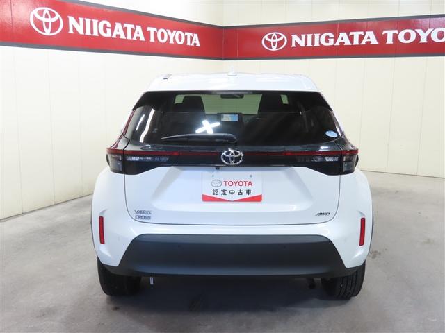 ヤリスクロス Ｇ　４ＷＤ　衝突被害軽減システム　ＥＴＣ　バックカメラ　スマートキー　ミュージックプレイヤー接続可　横滑り防止機能　キーレス　盗難防止装置　乗車定員５人　ＡＢＳ　エアバッグ　オートマ（5枚目）