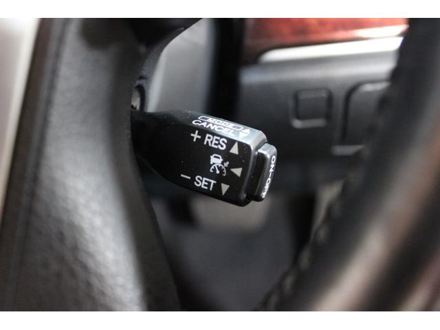 クラウンマジェスタ Ｆｏｕｒ　４ＷＤ　ナビ＆ＴＶ　衝突被害軽減システム　ＥＴＣ　バックカメラ　スマートキー　ドラレコ　ミュージックプレイヤー接続可　横滑り防止機能　ＬＥＤヘッドランプ　キーレス　盗難防止装置　電動シート　ＤＶＤ再生（26枚目）