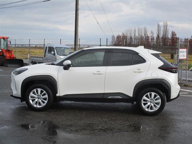 ヤリスクロス Ｇ　４ＷＤ　ナビ＆ＴＶ　衝突被害軽減システム　ＥＴＣ　バックカメラ　スマートキー　ミュージックプレイヤー接続可　横滑り防止機能　ＬＥＤヘッドランプ　ワンオーナー　キーレス　盗難防止装置　ＤＶＤ再生　寒冷地（16枚目）