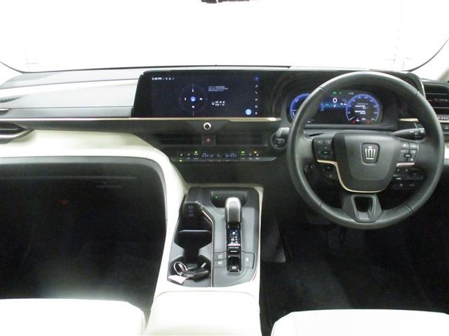 クラウンクロスオーバー Ｇアドバンスド・レザーパッケージ　４ＷＤ　ナビ＆ＴＶ　衝突被害軽減システム　ＥＴＣ　バックカメラ　スマートキー　ドラレコ　アイドリングストップ　ミュージックプレイヤー接続可　横滑り防止機能　ＬＥＤヘッドランプ　ワンオーナー　キーレス（2枚目）