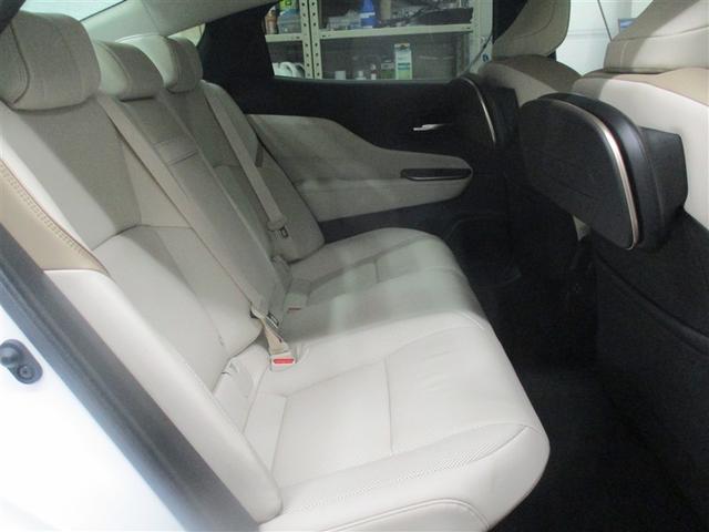 クラウンクロスオーバー Ｇアドバンスド・レザーパッケージ　４ＷＤ　ナビ＆ＴＶ　衝突被害軽減システム　ＥＴＣ　バックカメラ　スマートキー　ドラレコ　アイドリングストップ　ミュージックプレイヤー接続可　横滑り防止機能　ＬＥＤヘッドランプ　ワンオーナー　キーレス（12枚目）