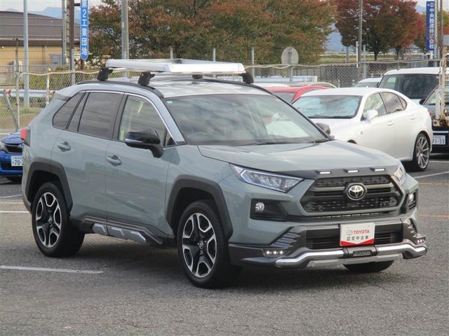 RAV4 アドベンチャー 4WD 衝突被害軽減システム バックカメラ スマートキー ミュージックプレイヤー接続可 横滑り防止機能 LEDヘッドランプ ワンオーナー キーレス 盗難防止装置 電動シート 乗車定員5人 ABS(15枚目)
