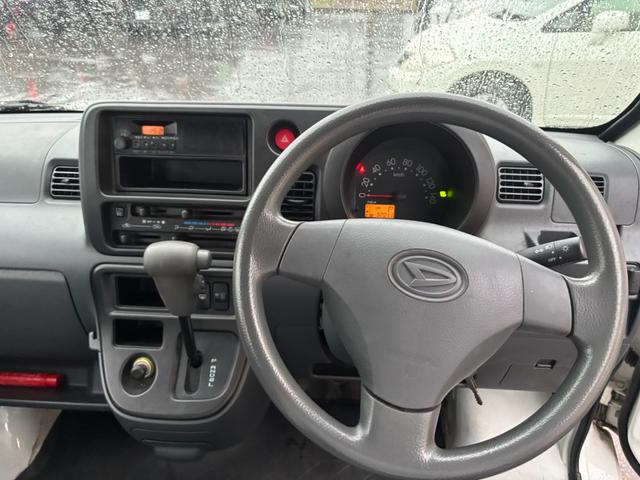 ハイゼットカーゴ スペシャルクリーン　４ＷＤ　スタッドレス有　両側スライドドア（16枚目）