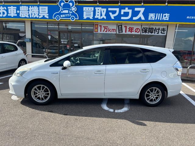 プリウスアルファ Ｓ　Ｌセレクション　スマートキー　プッシュスタート　ＳＤナビ　ＤＶＤ　フルセグ　Ｂｌｕｅｔｏｏｔｈ　Ｂカメラ　ドラレコ前　ＥＴＣ　ＨＩＤ　フロントフォグ　１６インチ社外アルミ（5枚目）