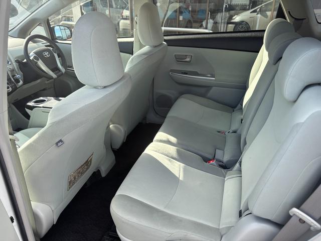 プリウスアルファ Ｓ　Ｌセレクション　スマートキー　プッシュスタート　ＳＤナビ　ＤＶＤ　フルセグ　Ｂｌｕｅｔｏｏｔｈ　Ｂカメラ　ドラレコ前　ＥＴＣ　ＨＩＤ　フロントフォグ　１６インチ社外アルミ（10枚目）