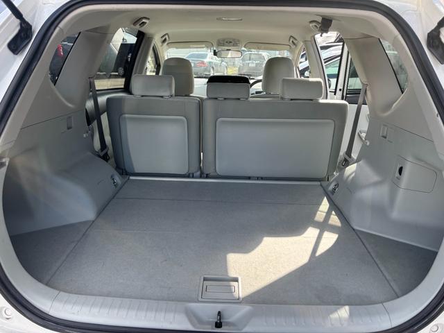 プリウスアルファ Ｓ　Ｌセレクション　スマートキー　プッシュスタート　ＳＤナビ　ＤＶＤ　フルセグ　Ｂｌｕｅｔｏｏｔｈ　Ｂカメラ　ドラレコ前　ＥＴＣ　ＨＩＤ　フロントフォグ　１６インチ社外アルミ（13枚目）