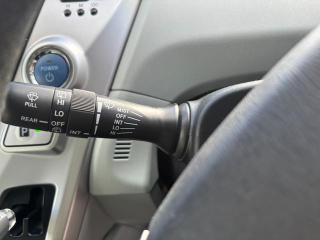 プリウスアルファ Ｓ　Ｌセレクション　スマートキー　プッシュスタート　ＳＤナビ　ＤＶＤ　フルセグ　Ｂｌｕｅｔｏｏｔｈ　Ｂカメラ　ドラレコ前　ＥＴＣ　ＨＩＤ　フロントフォグ　１６インチ社外アルミ（25枚目）