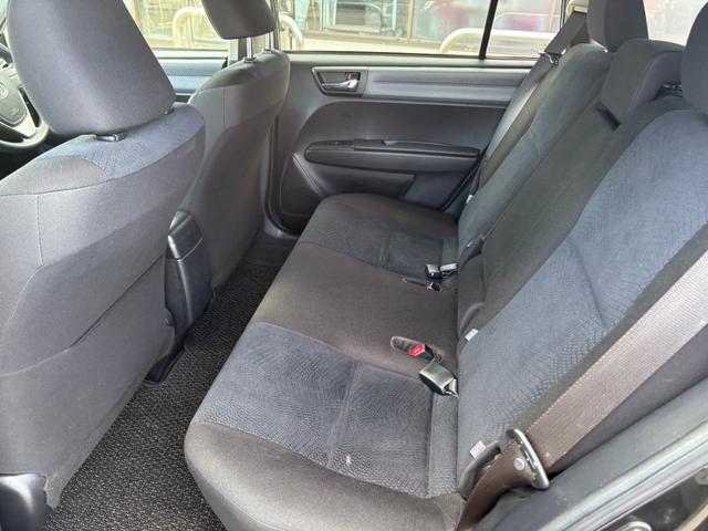 カローラフィールダー １．５Ｇ　スマートキー　プッシュスタート　メモリーナビ　ＤＶＤ　フルセグ　Ｂｌｕｅｔｏｏｔｈ　Ｂカメラ　ＥＴＣ　ＨＩＤ　ドラレコ前　アイドリングストップ（10枚目）