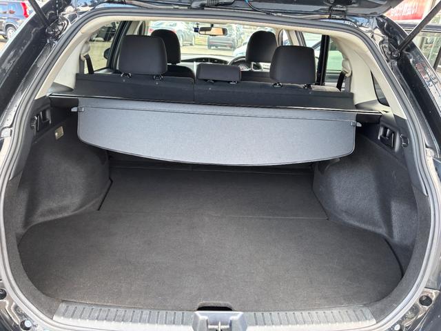 カローラフィールダー １．５Ｇ　スマートキー　プッシュスタート　メモリーナビ　ＤＶＤ　フルセグ　Ｂｌｕｅｔｏｏｔｈ　Ｂカメラ　ＥＴＣ　ＨＩＤ　ドラレコ前　アイドリングストップ（13枚目）