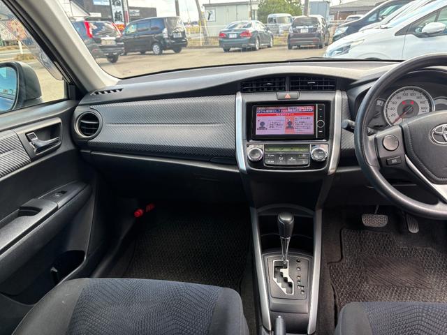 カローラフィールダー １．５Ｇ　スマートキー　プッシュスタート　メモリーナビ　ＤＶＤ　フルセグ　Ｂｌｕｅｔｏｏｔｈ　Ｂカメラ　ＥＴＣ　ＨＩＤ　ドラレコ前　アイドリングストップ（14枚目）