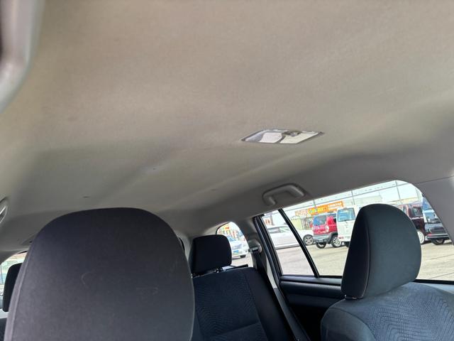 カローラフィールダー １．５Ｇ　スマートキー　プッシュスタート　メモリーナビ　ＤＶＤ　フルセグ　Ｂｌｕｅｔｏｏｔｈ　Ｂカメラ　ＥＴＣ　ＨＩＤ　ドラレコ前　アイドリングストップ（15枚目）