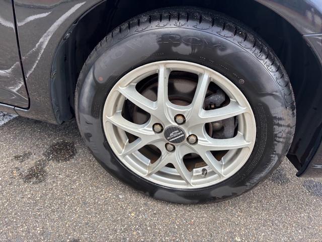 カローラフィールダー １．５Ｇ　スマートキー　プッシュスタート　メモリーナビ　ＤＶＤ　フルセグ　Ｂｌｕｅｔｏｏｔｈ　Ｂカメラ　ＥＴＣ　ＨＩＤ　ドラレコ前　アイドリングストップ（32枚目）