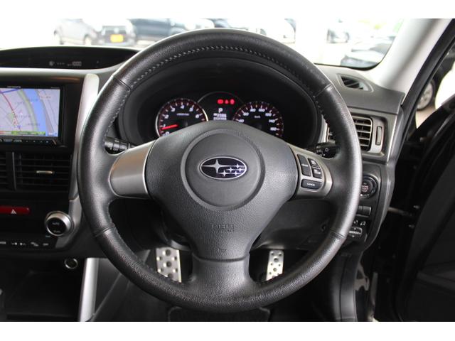 フォレスター ２．０ＸＴ　４ＷＤ　ターボ　バックモニター　シートヒーター　パワーシート　クルーズコントロール　スマートキー（16枚目）