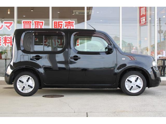 キューブ １５Ｘ　Ｖセレクション　社外メモリーナビ　フルセグＴＶ　ＢＴ　ワンオーナー　オートライト　フォグライト　Ｐスタート　革巻ステアリング（12枚目）